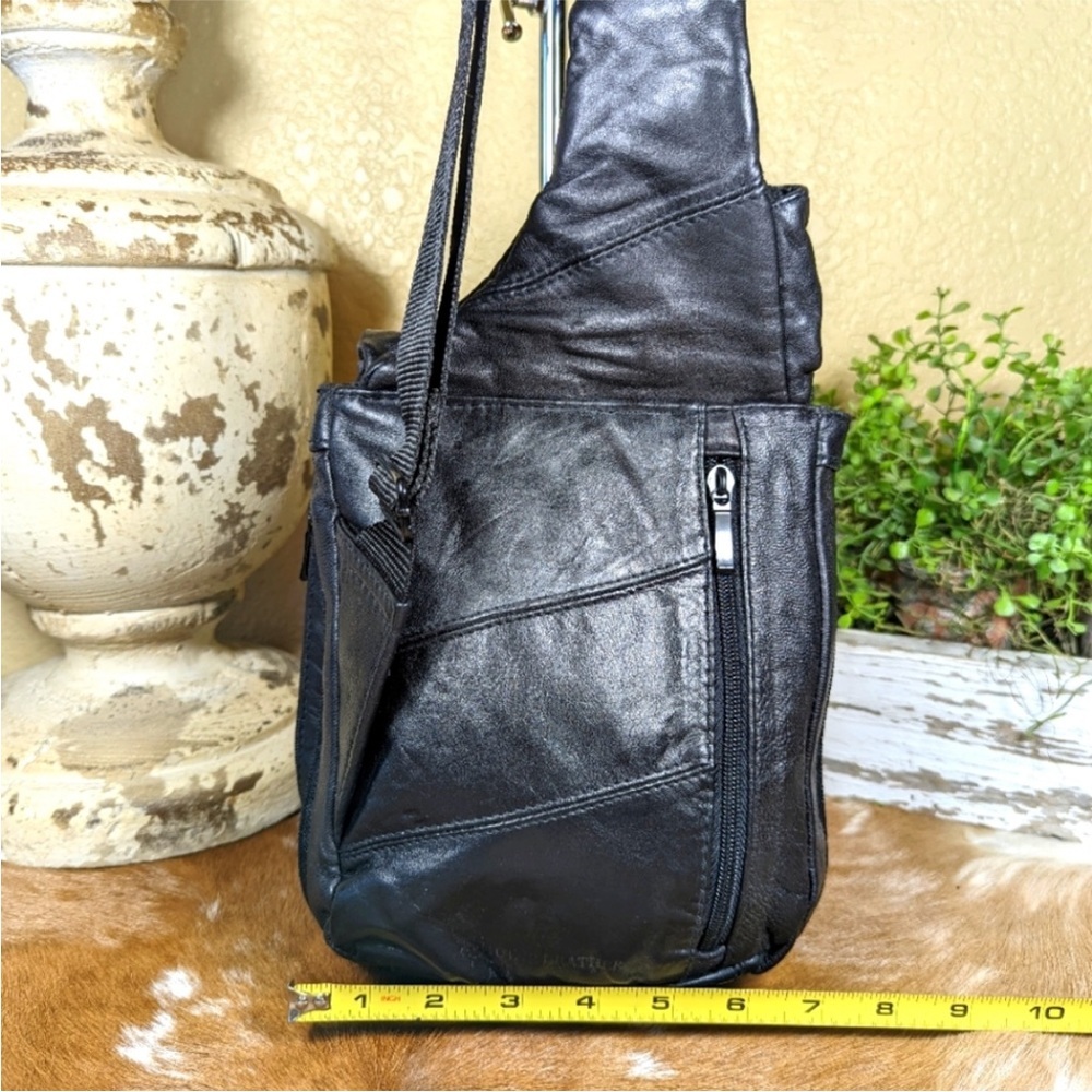 Buxton Black Leather Crossbody Expandable Messenger Bag Unisex Vintage - Picture 2 of 7